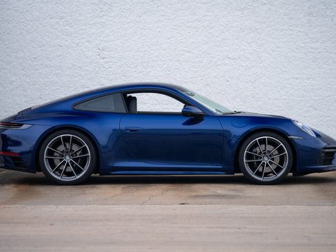 Used 2020 Porsche 911 Carrera 4S image 3