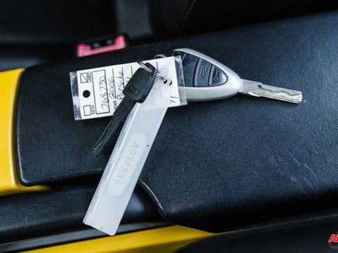 Used 2006 Porsche 911 Carrera S image 89