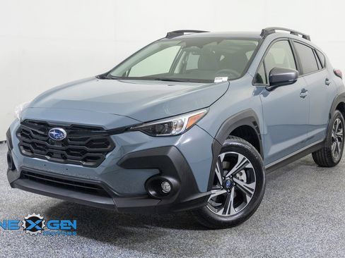 Used 2025 Subaru Crosstrek 2.5i Premium AWD/4WD image 3