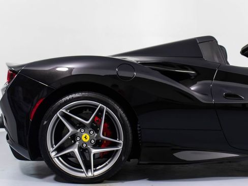 Certified 2022 Ferrari F8 Tributo image 18