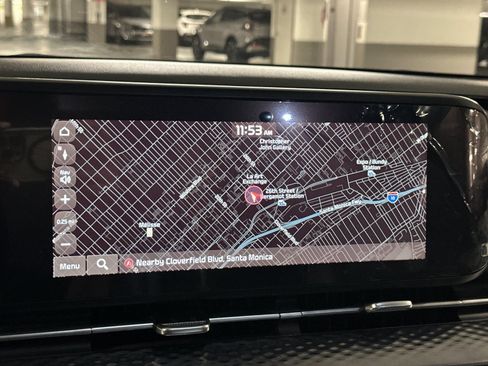 Certified 2023 Kia Carnival SX Prestige FWD image 28