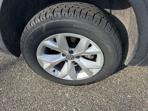 Used 2018 Volkswagen Atlas SEL image 24