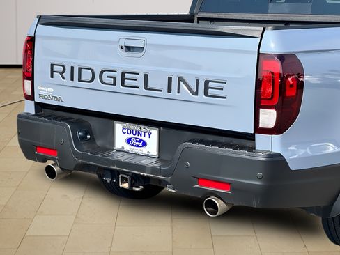 Used 2024 Honda Ridgeline Black Edition image 44