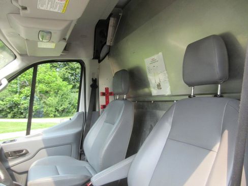 Used 2016 Ford Transit 250 148 Medium Roof RWD image 31