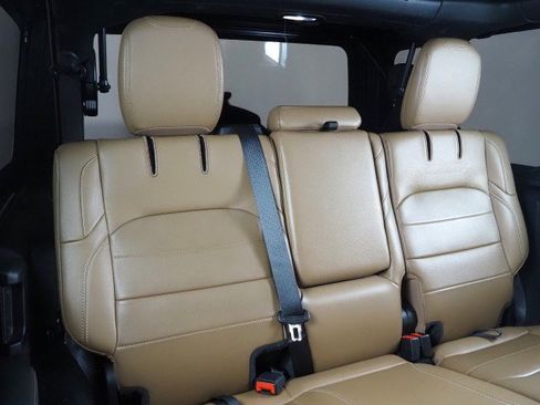 Used 2022 Jeep Wrangler Unlimited Sahara w/ Safety Group image 16