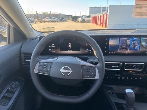 New 2026 Nissan Sentra SR w/ SR Premium Package FWD image 11