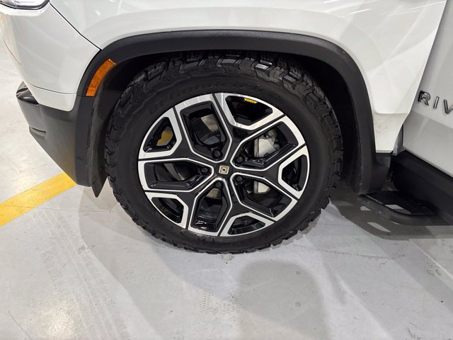 Used 2025 Rivian R1S Adventure Dual AWD/4WD image 36