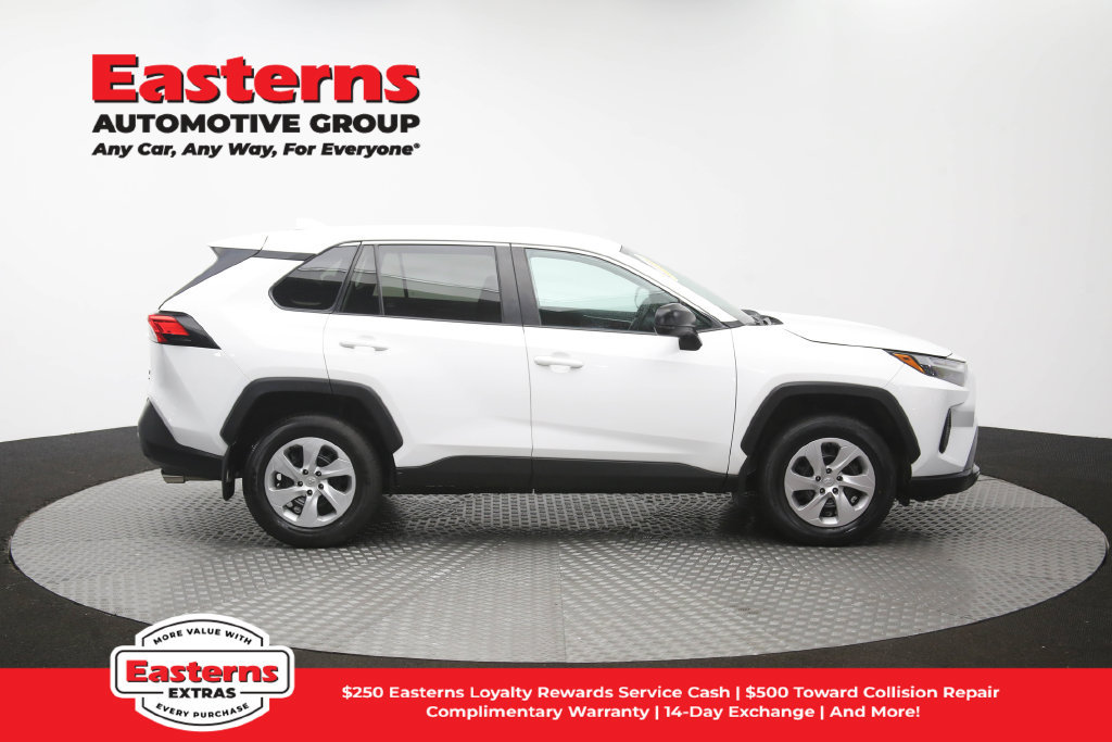 Used 2023 Toyota RAV4 LE AWD/4WD image 45