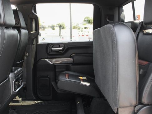 Used 2020 GMC Sierra 2500 AT4 image 38