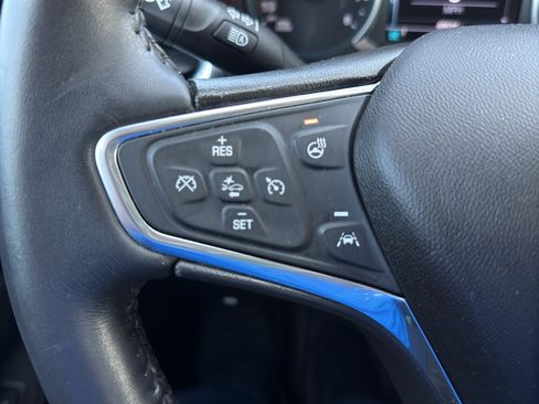 Used 2018 Chevrolet Equinox Premier AWD/4WD image 19