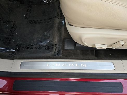 Used 2016 Lincoln MKZ image 21