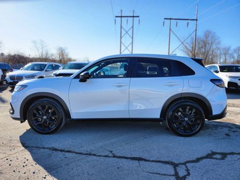 Used 2023 Honda HR-V Sport image 2