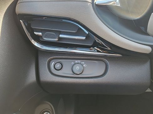 New 2026 Buick Envista Avenir image 18