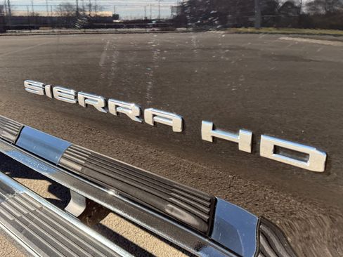 Used 2024 GMC Sierra 3500 SLT image 52