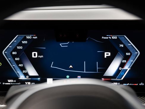 Used 2024 BMW X7 M60i w/ Executive Package image 85