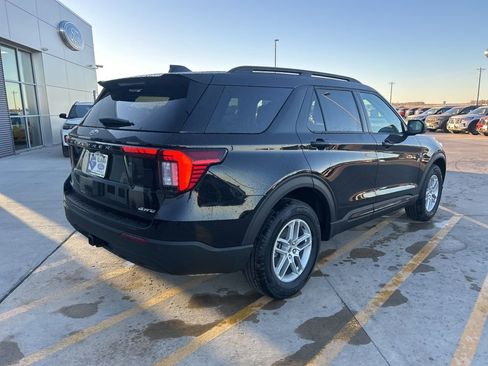 New 2026 Ford Explorer Active image 3