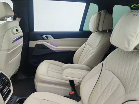 Used 2024 BMW X7 xDrive40i w/ Executive Package AWD/4WD image 35
