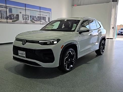 New 2026 Volkswagen Tiguan SEL R-Line AWD/4WD image 5