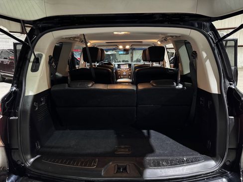 Used 2016 INFINITI QX80 Limited w/ Driver's Assistance Package image 18
