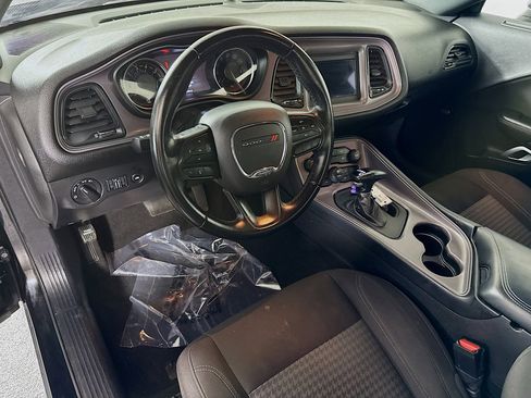 Used 2023 Dodge Challenger SXT RWD image 23