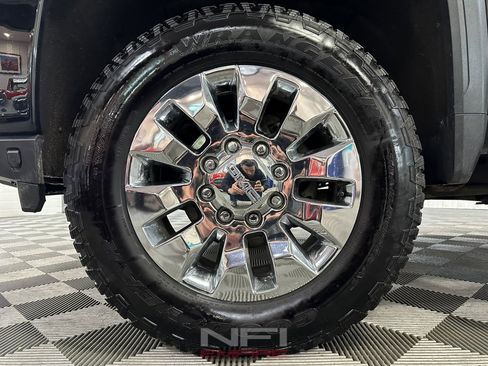 Used 2021 GMC Sierra 3500 Denali w/ Denali Ultimate Package image 12