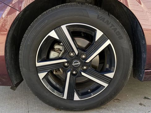 Used 2024 Nissan Sentra SV image 8