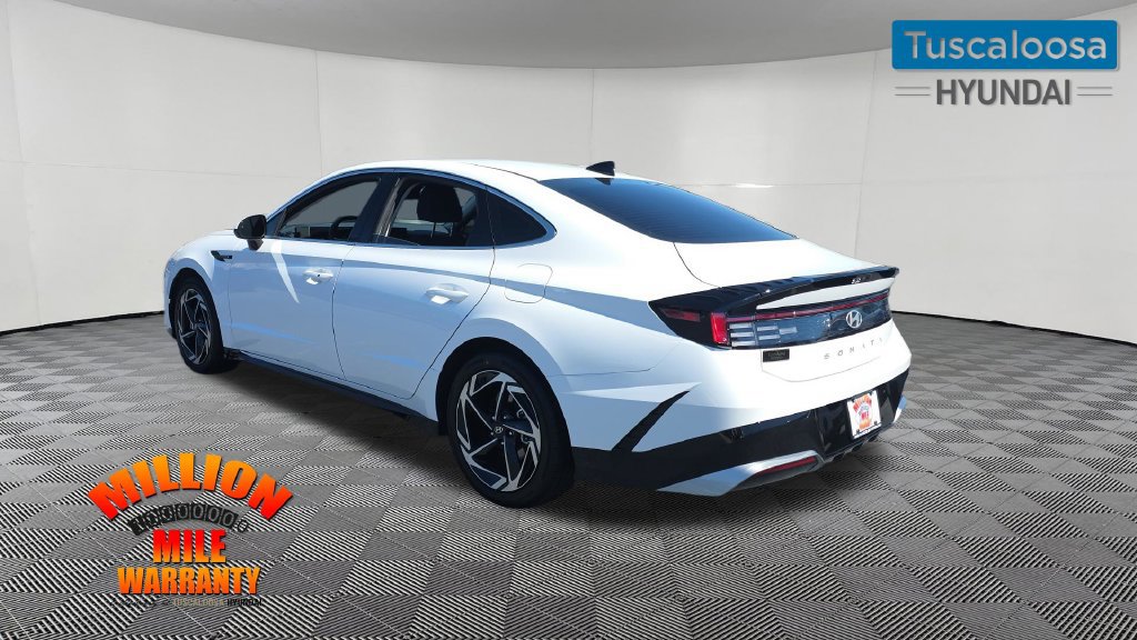 Used 2026 Hyundai Sonata SEL FWD image 5