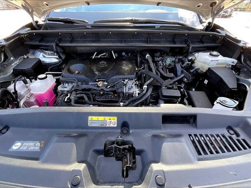 Used 2021 Toyota Highlander Limited image 9