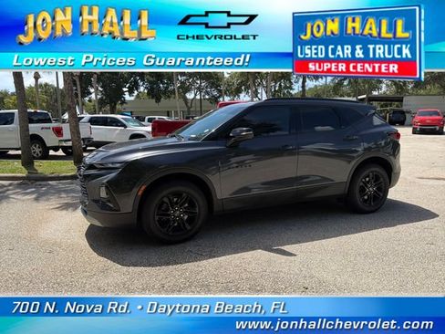 Used 2021 Chevrolet Blazer LT AWD/4WD image 2