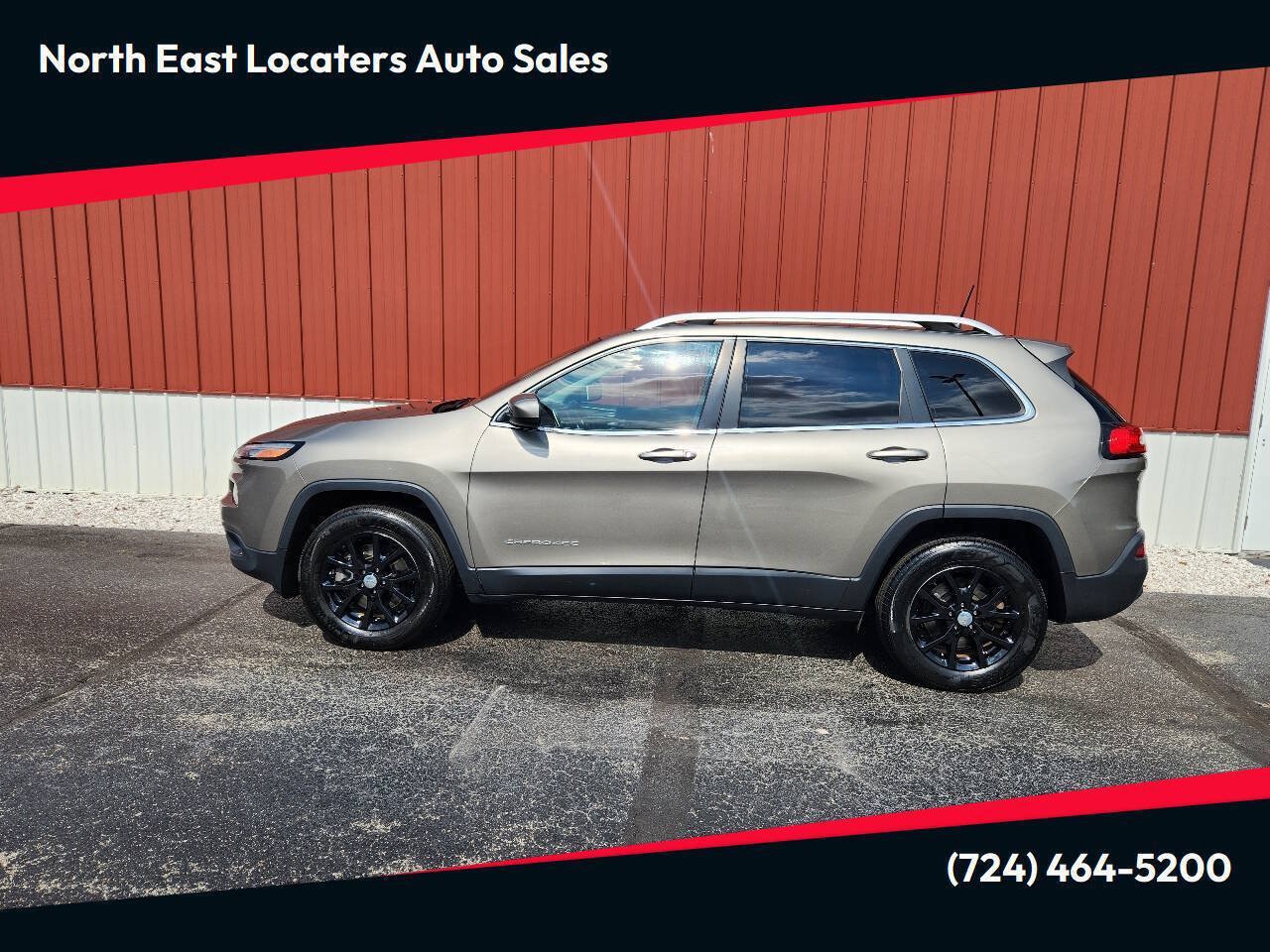Used 2016 Jeep Cherokee Latitude w/ Cold Weather Group AWD/4WD image 1