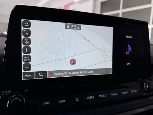 Used 2023 Kia Seltos S w/ Navigation Package AWD/4WD image 18