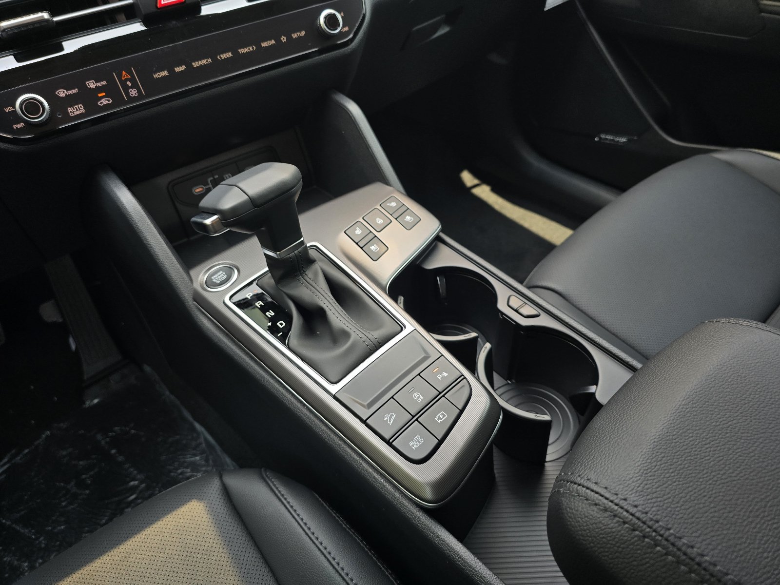 New 2026 Kia Sportage SX AWD/4WD image 9