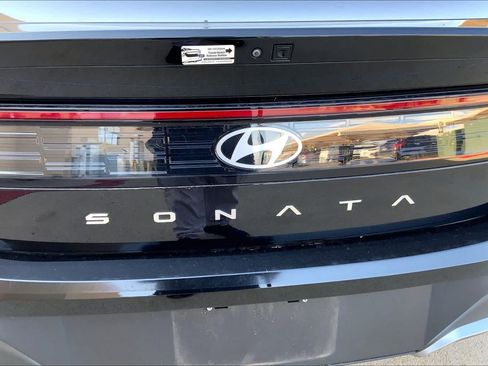 Used 2025 Hyundai Sonata SE FWD image 32