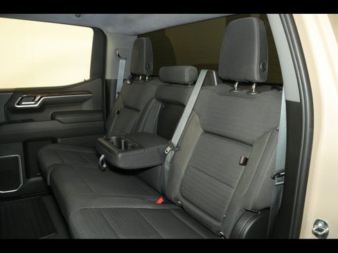Used 2022 GMC Sierra 1500 Elevation image 31