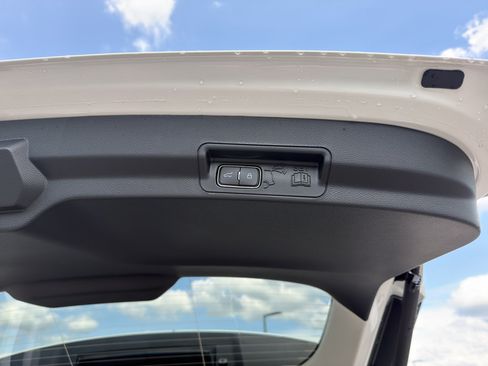 New 2026 Ford Explorer Active w/ Active Comfort Package RWD image 31