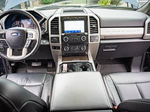 Used 2020 Ford F350 Lariat w/ Lariat Ultimate Package AWD/4WD image 33