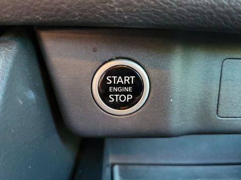 Used 2023 Nissan Rogue SV FWD image 25