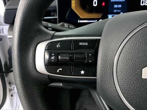 Certified 2025 Kia K5 LXS FWD image 18