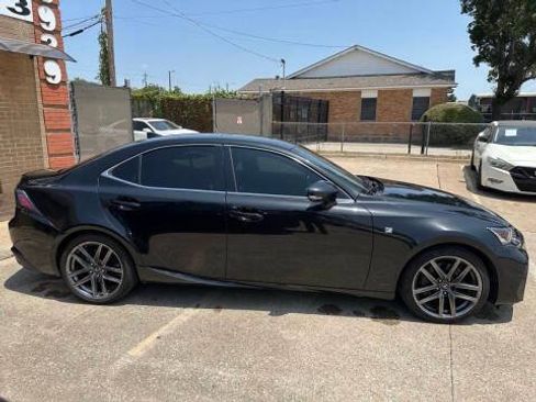 Used 2018 Lexus IS 300 F Sport w/ F Sport Package RWD image 7