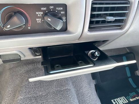 Used 1997 Ford F250 2WD Crew Cab Heavy Duty image 14