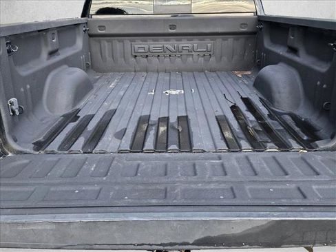 Used 2018 GMC Sierra 2500 Denali w/ Duramax Plus Package AWD/4WD image 7