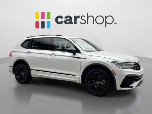 Used 2023 Volkswagen Tiguan SE R-Line AWD/4WD image 7