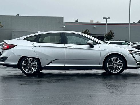 Used 2020 Honda Clarity Touring image 6