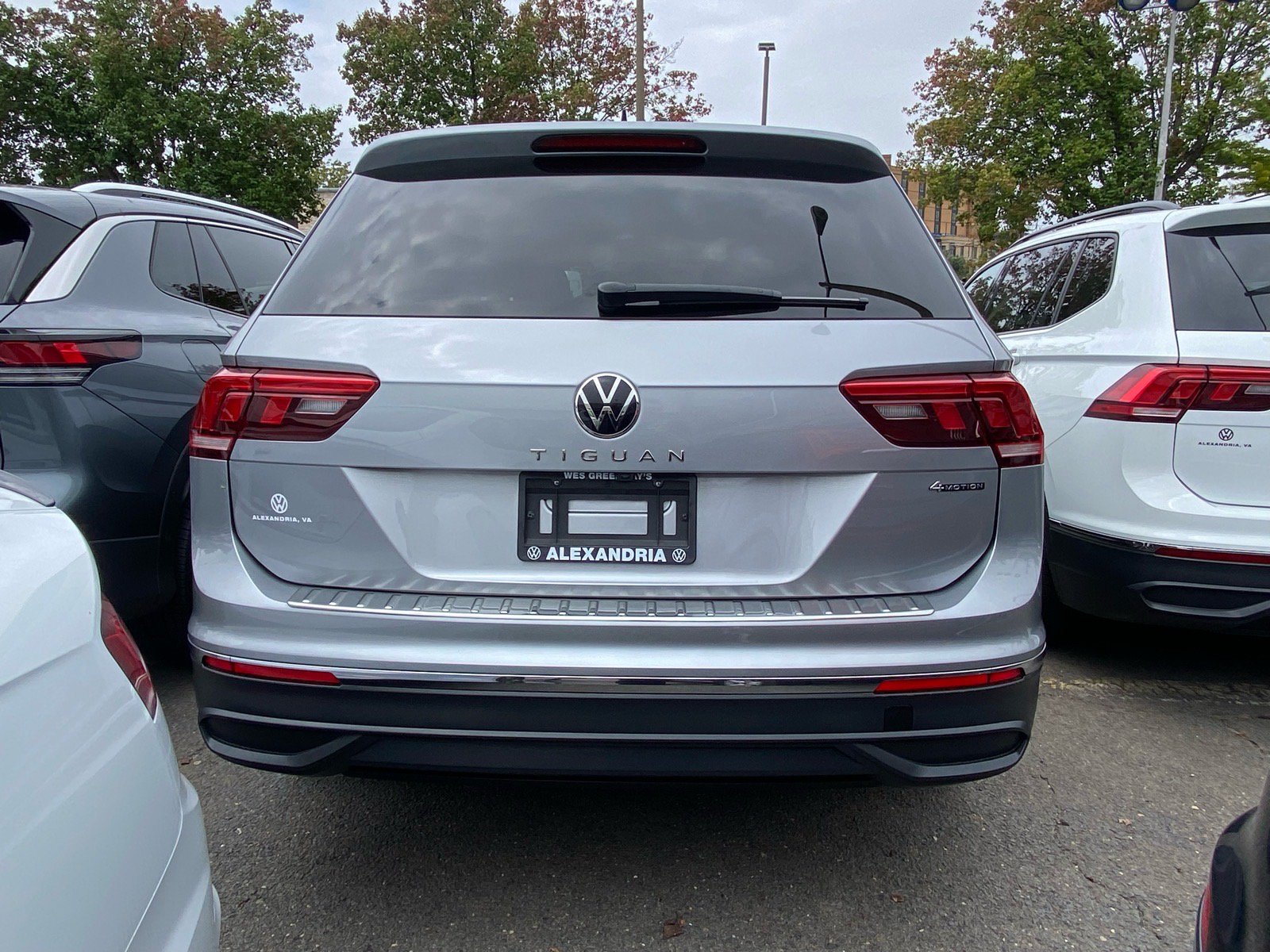 Certified 2024 Volkswagen Tiguan S AWD/4WD image 2