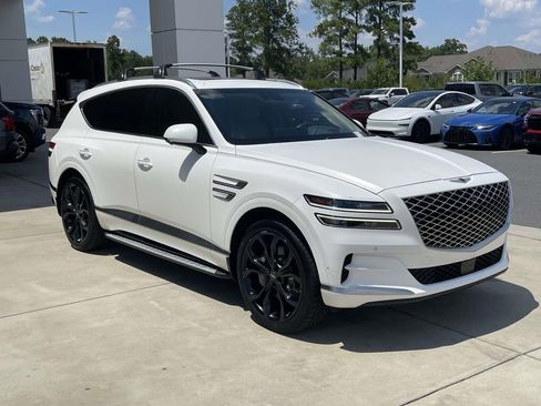 Used 2022 Genesis GV80 3.5T Prestige Signature w/ Winter Weather Package AWD/4WD image 4