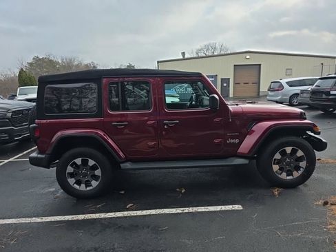 Used 2022 Jeep Wrangler Unlimited Sahara image 5