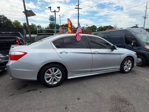 Used 2015 Honda Accord LX image 4