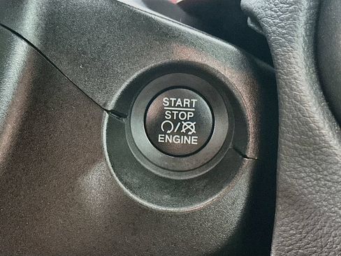 Certified 2019 Jeep Compass Trailhawk w/ Cold Weather Group AWD/4WD image 19
