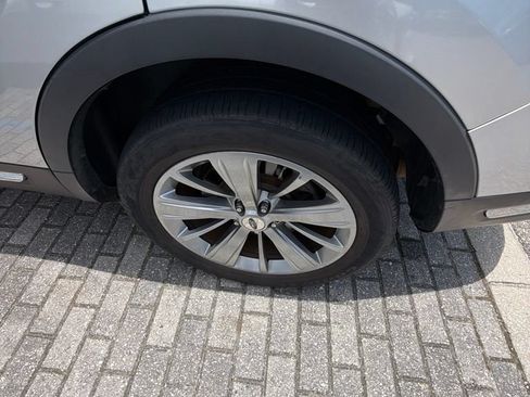Used 2018 Ford Explorer Limited FWD image 12