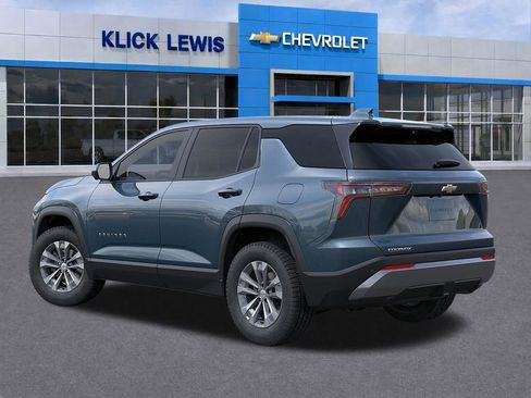 New 2026 Chevrolet Equinox LT w/ Convenience Package II FWD image 3